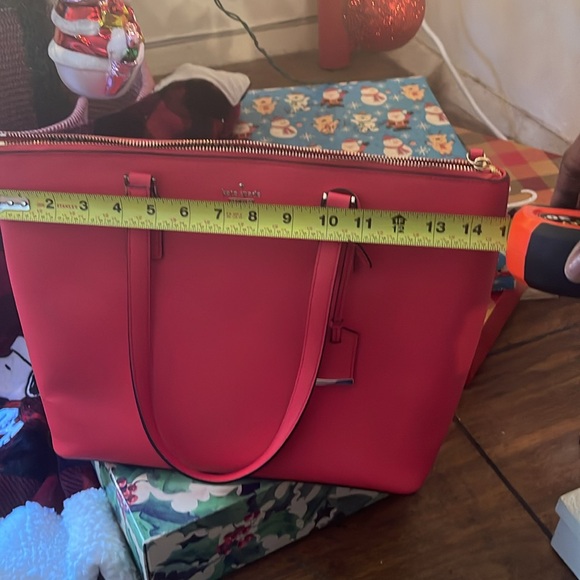 Women’s Kate Spade medium size shoulder bag - Picture 7 of 9